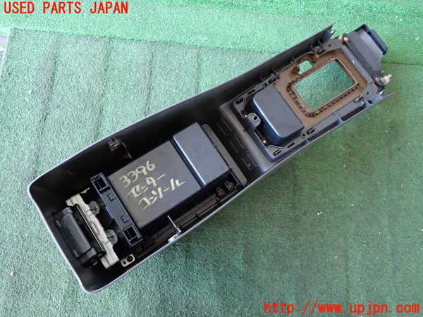 2UPJ-9233967540]ステージア(WGC34)センターコンソール 中古_5