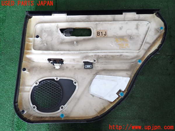2UPJ-9233961324]ステージア(WGC34)左後ドア内張り 中古_4