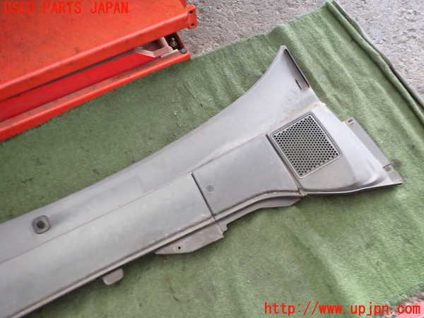 2UPJ-9233971190]ボルボ・V70(BB420W)カウルトップ 中古_3