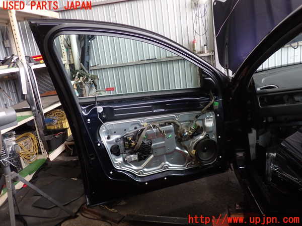 2UPJ-9233971260]ボルボ・V70(BB420W)左前ドア 中古(43R-001026 M251)_4