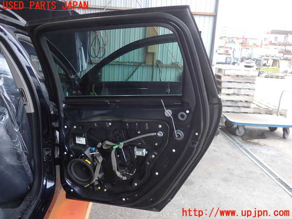 2UPJ-9233971290]ボルボ・V70(BB420W)右後ドア 中古(43R-001090 M546)_4