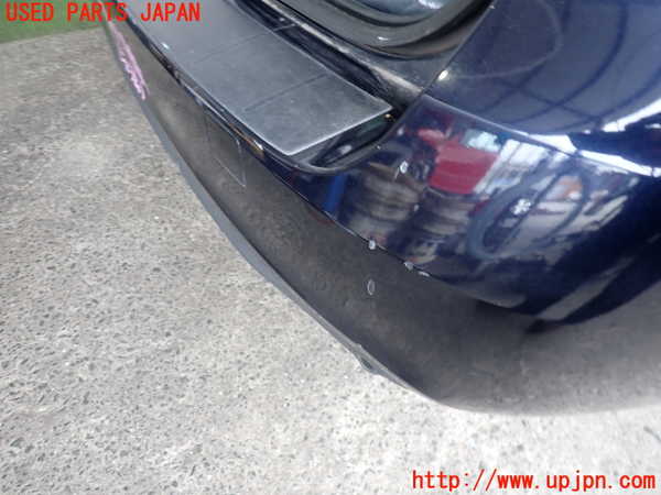 2UPJ-9233971610]ボルボ・V70(BB420W)リアバンパー (ジャンク品) 中古_2