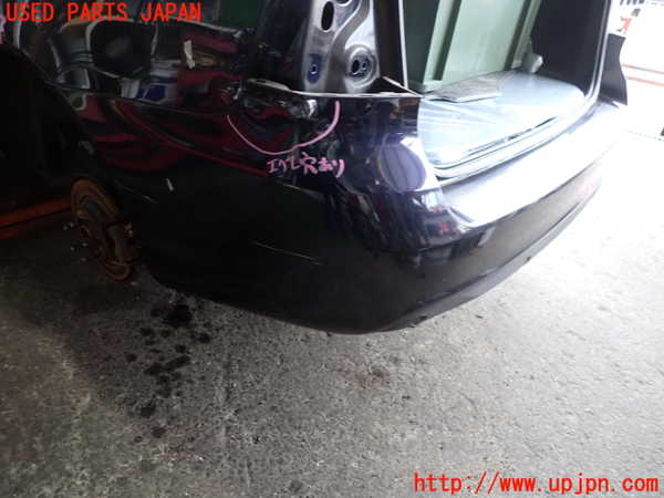 2UPJ-9233971610]ボルボ・V70(BB420W)リアバンパー (ジャンク品) 中古_3