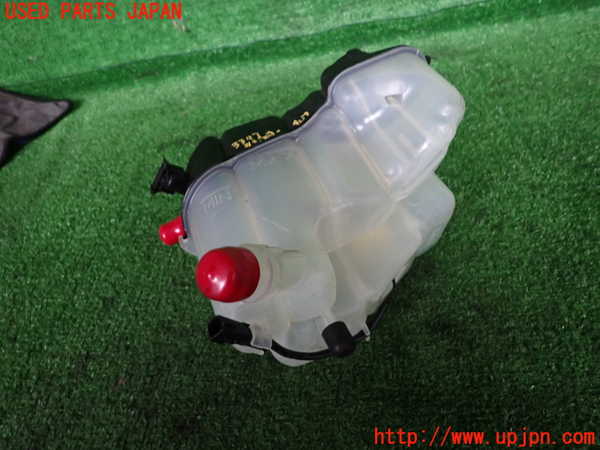 2UPJ-9233972410]ボルボ・V70(BB420W)ラジエータータンク 中古_2