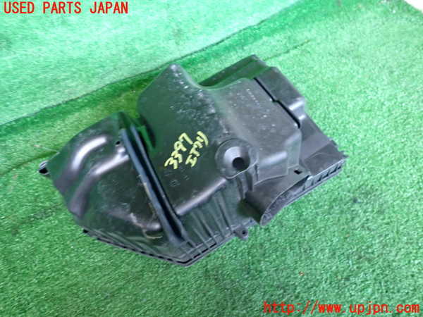 2UPJ-9233972560]ボルボ・V70(BB420W)エアクリーナーボックス 中古_4