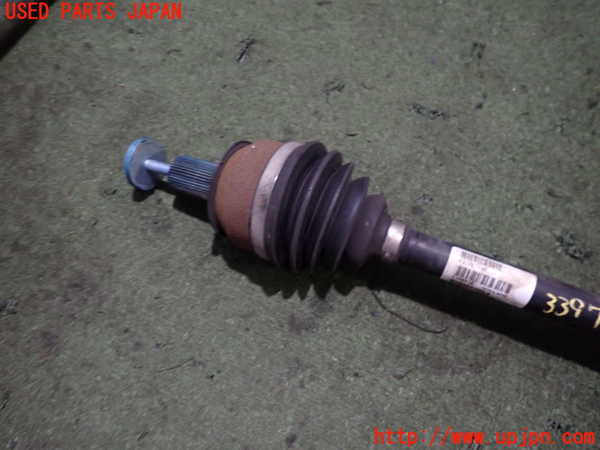 2UPJ-9233974015]ボルボ・V70(BB420W)左フロントドライブシャフト 中古_2