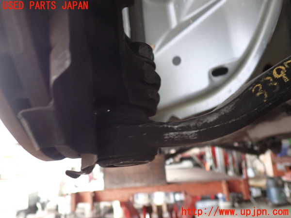 2UPJ-9233975176]ボルボ・V70(BB420W)右フロントロアアーム1 中古_2