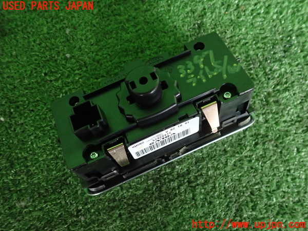 2UPJ-9233976285]ボルボ・V70(BB420W)ライトスイッチ 中古_2