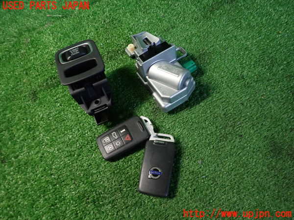 2UPJ-9233976110]ボルボ・V70(BB420W)エンジンコンピューター 中古_3