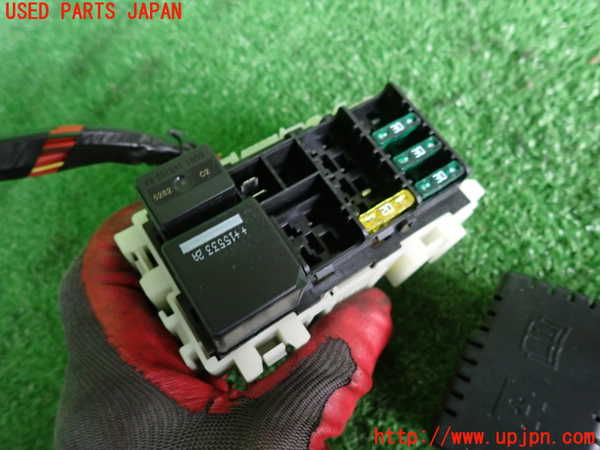 2UPJ-9233976742]ボルボ・V70(BB420W)ヒューズボックス2 中古_3
