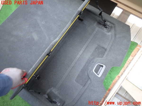 2UPJ-9233977771]ボルボ・V70(BB420W)ラゲッジトレイ1 中古_3