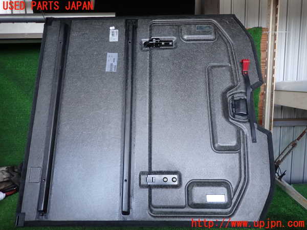 2UPJ-9233977771]ボルボ・V70(BB420W)ラゲッジトレイ1 中古_4