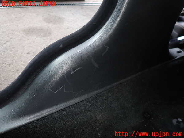 2UPJ-9233977665]ボルボ・V70(BB420W)右センターピラートリム 中古_4