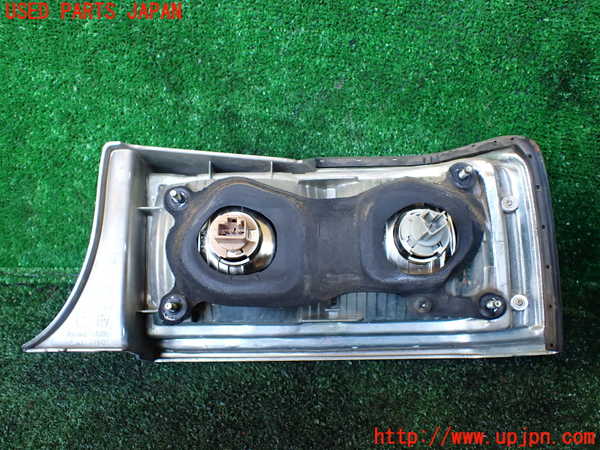 1UPJ-9233981536]センチュリー(GZG50(改))左テールランプ ジャンク_3