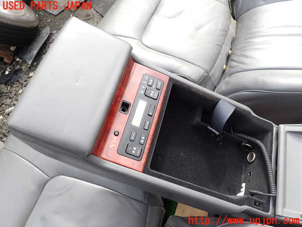 1UPJ-9233987385]センチュリー(GZG50(改))リアシート 中古_3