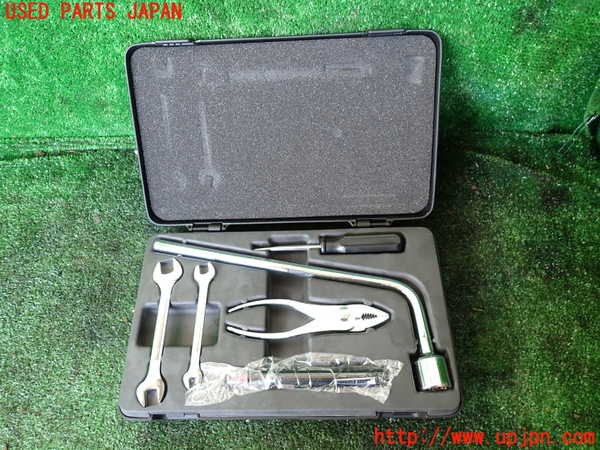 1UPJ-9233987805]センチュリー(GZG50(改))車載工具 中古_2