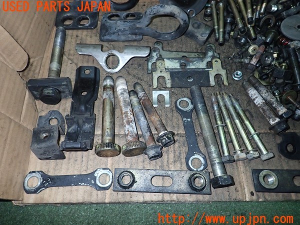 3UPJ=9233990720]ビッグホーン ハンドリングバイロータスSE(UBS73GW)後期 ネジ・ナット・ステー類 セット ジャンク_3