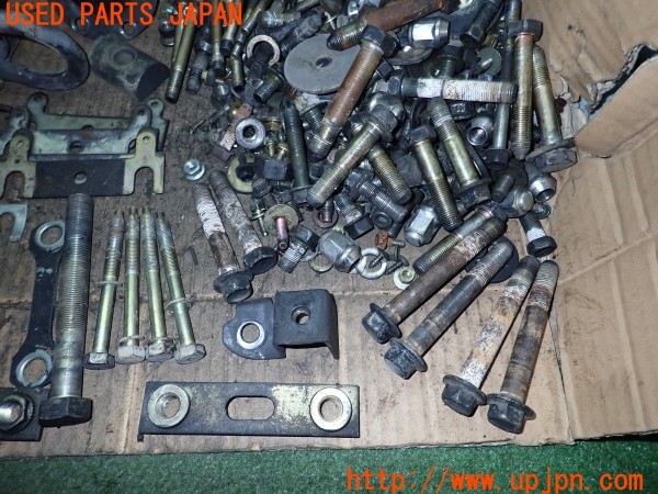 3UPJ=9233990720]ビッグホーン ハンドリングバイロータスSE(UBS73GW)後期 ネジ・ナット・ステー類 セット ジャンク_5