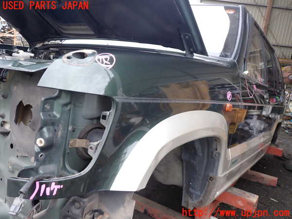 1UPJ-9233991082]ビッグホーン(UBS73GW)左前フェンダー 中古_3