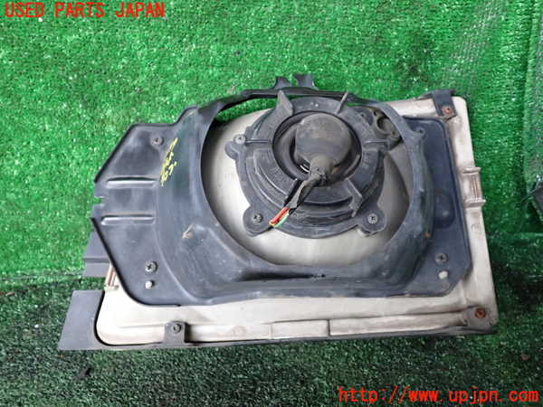 1UPJ-9233991130]ビッグホーン(UBS73GW)右ヘッドライト ハロゲン 中古_3