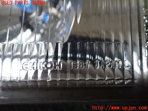 1UPJ-9233991132]ビッグホーン(UBS73GW)左ヘッドライト ハロゲン 中古_4