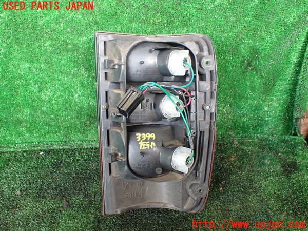 1UPJ-9233991536]ビッグホーン(UBS73GW)左テールランプ 中古_3