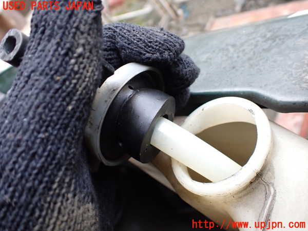 1UPJ-9233992410]ビッグホーン(UBS73GW)ラジエータータンク 中古_2