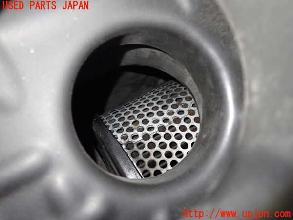 1UPJ-9233992560]ビッグホーン(UBS73GW)エアクリーナーボックス 中古_3