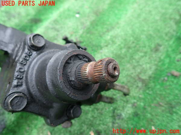 1UPJ-9233994235]ビッグホーン(UBS73GW)パワステギアボックス 中古_3