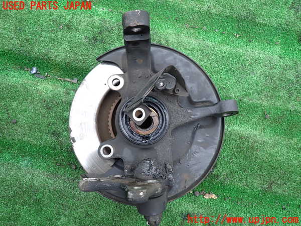 1UPJ-9233994295]ビッグホーン(UBS73GW)左フロントナックルハブ 中古_2