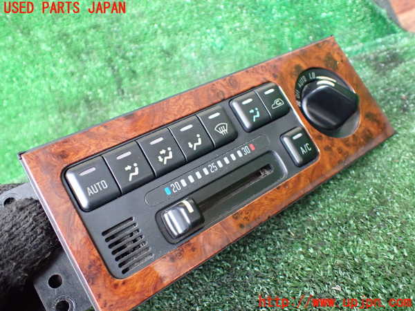 1UPJ-9233996066]ビッグホーン(UBS73GW)エアコンスイッチ1 中古_2