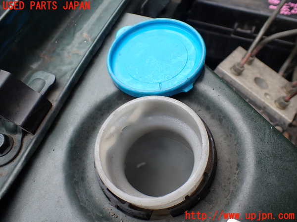 1UPJ-9233996791]ビッグホーン(UBS73GW)ウォッシャータンク1 中古_2