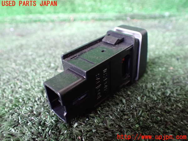 1UPJ-9233996300]ビッグホーン(UBS73GW)デフォッガースイッチ 中古_2