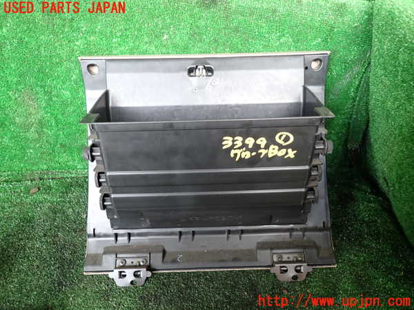 1UPJ-9233997516]ビッグホーン(UBS73GW)グローブボックス1 中古_4