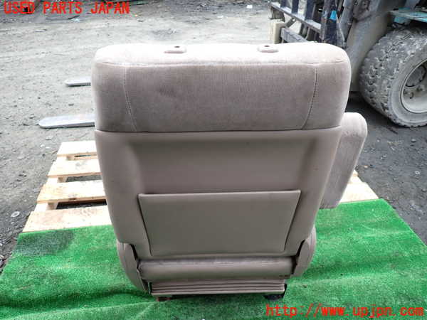 1UPJ-9233997065]ビッグホーン(UBS73GW)助手席シート 中古_5