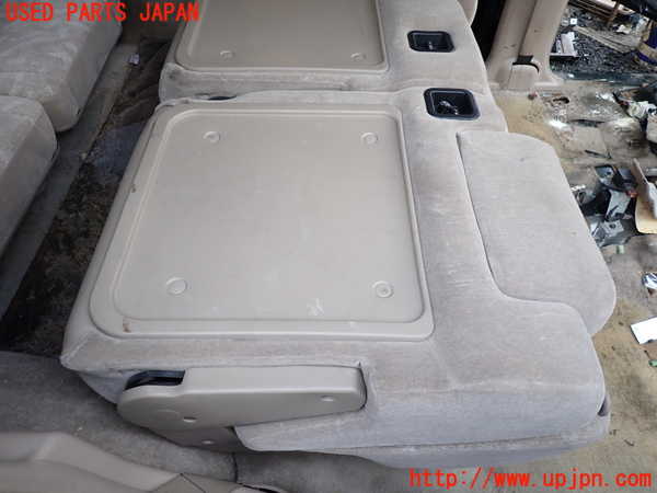 1UPJ-9233997145]ビッグホーン(UBS73GW)右2列目シート 中古_4