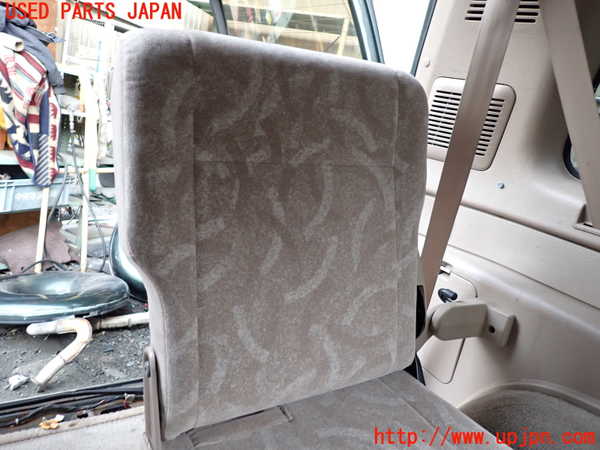 1UPJ-9233997265]ビッグホーン(UBS73GW)左3列目シート 中古_2