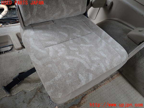 1UPJ-9233997265]ビッグホーン(UBS73GW)左3列目シート 中古_3