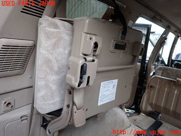 1UPJ-9233997265]ビッグホーン(UBS73GW)左3列目シート 中古_5