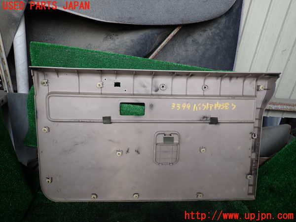 1UPJ-9233991578]ビッグホーン(UBS73GW)バックドア内張り 中古_4