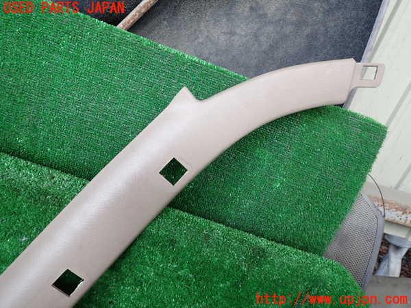 1UPJ-9233997655]ビッグホーン(UBS73GW)右フロントピラートリム 中古_2