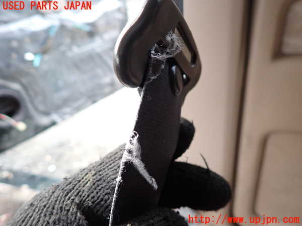 1UPJ-9233997045]ビッグホーン(UBS73GW)運転席シートベルト 中古_3