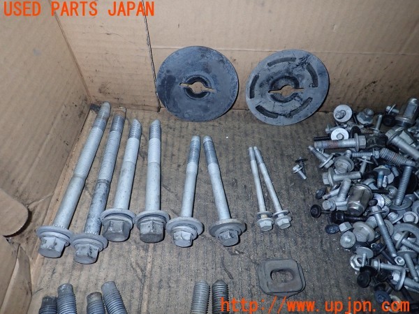 3UPJ=9234000720]フォード エクスプローラー(1FMHK9)ネジ・ナット・ステー類 セット ジャンク_2