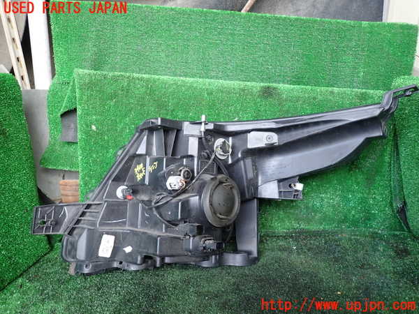 1UPJ-9234001130]エクスプローラー(1FMHK9)右ヘッドライト ハロゲン 中古_3