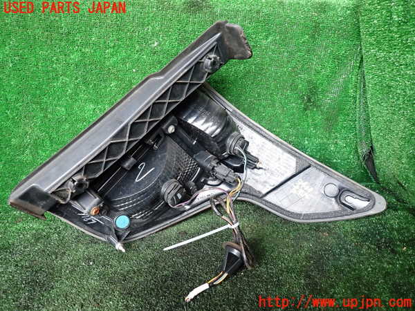 1UPJ-9234001536]エクスプローラー(1FMHK9)左テールランプ 中古_3