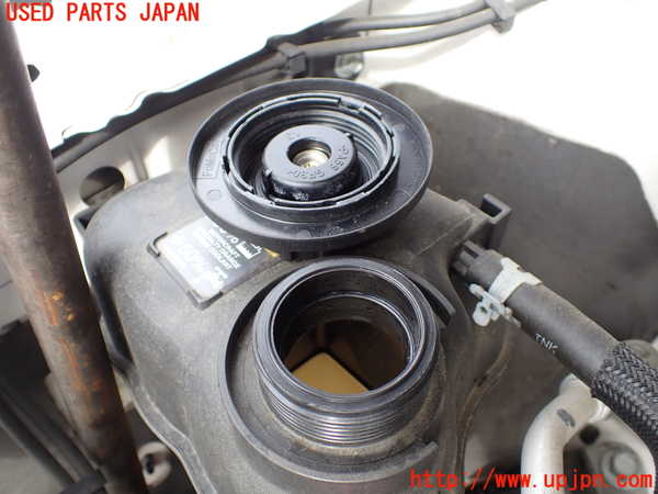 1UPJ-9234002410]エクスプローラー(1FMHK9)ラジエータータンク 中古_2