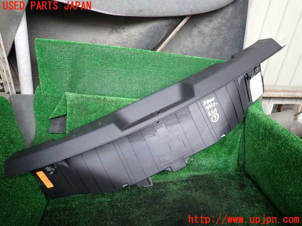 1UPJ-9234007773]エクスプローラー(1FMHK9)ラゲッジトレイ3 中古_2