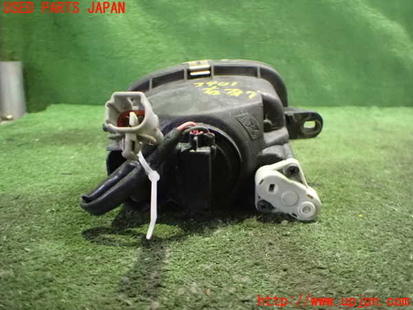 2UPJ-9234011180]レクサス・SC430(UZZ40)右フォグ 中古_3