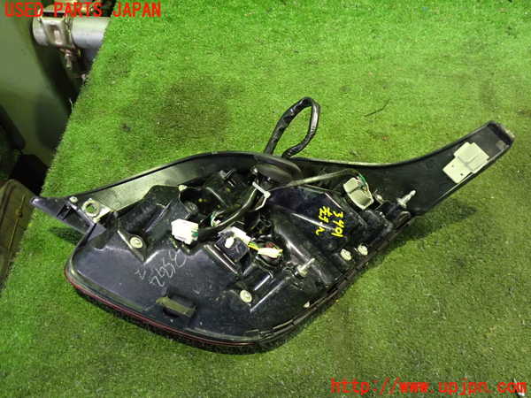 2UPJ-9234011536]レクサス・SC430(UZZ40)左テールランプ 中古_2