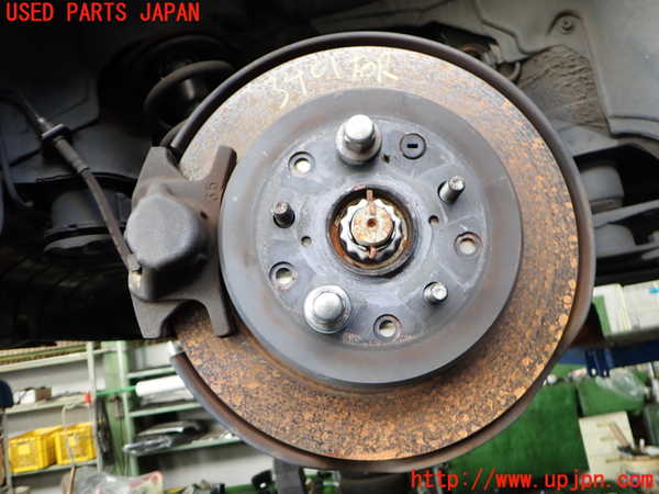 2UPJ-9234014300]レクサス・SC430(UZZ40)右リアナックルハブ 中古_2